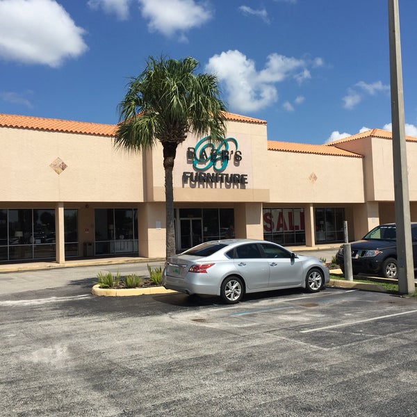 Baer's Furniture Co. - 28 visitors