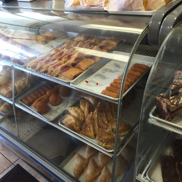 Tati's bakery 16367 Miramar Pkwy