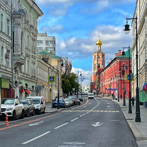 Улица петровка в москве