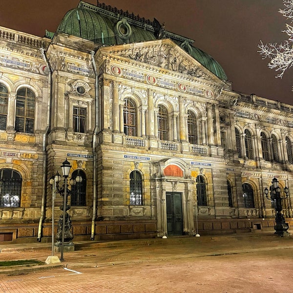 петербург музей училище барона штиглица. училище центр. училище барона штиглица. центральное училище технического рисования барона а. троицкое мужское училище – куйбышева, 137.