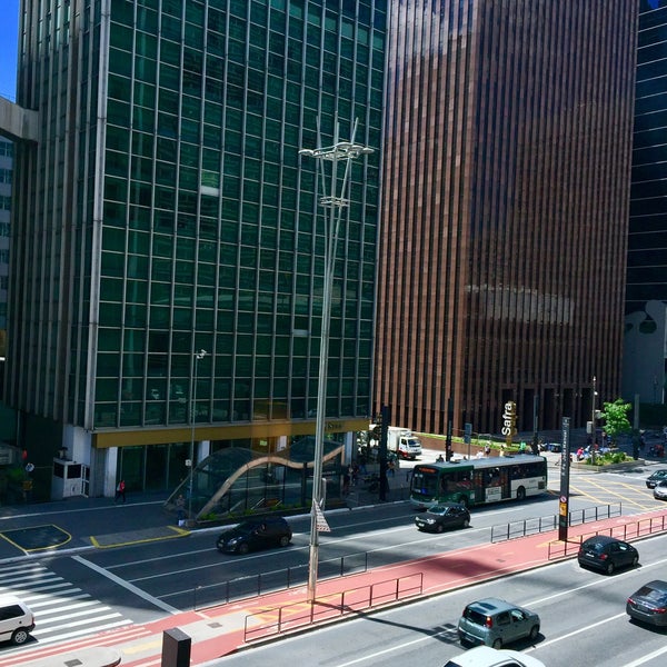 รูปภาพถ่ายที่ Meliã Paulista โดย Pecopelecopeco เมื่อ 10/8/2016