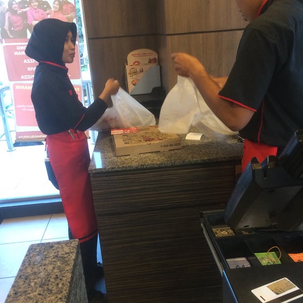 Pizza Hut Pizzeria in Ipoh