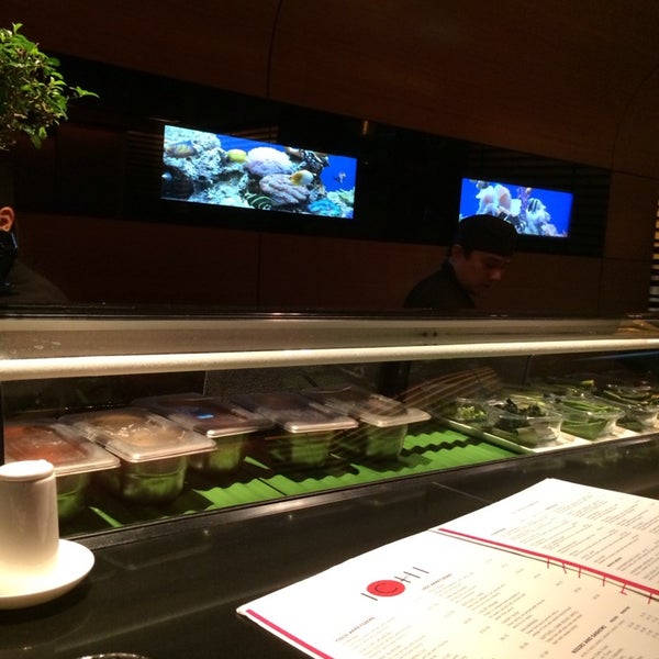 Foto tirada no(a) Ichi Sushi &amp; Sashimi Bar por Anton Y. em 2/15/2014