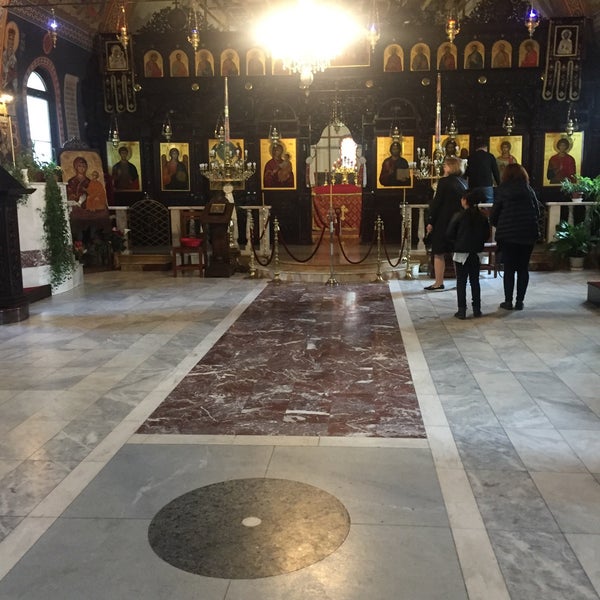 Священник отец иоанн слобжин. Церковь преображение прямая трансляция. Литургия прямая трансляция. Самара церковь ехб преображение прямая трансляция. Церковь святого гавриила.