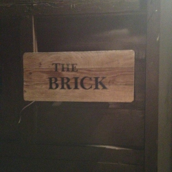 1/6/2013 tarihinde Mel Q.ziyaretçi tarafından The Brick'de çekilen fotoğraf