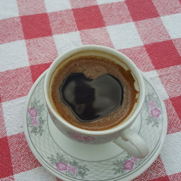 Foto tirada no(a) Deniz Kızı Coffee &amp; Fast Food por soutH . em 2/14/2017