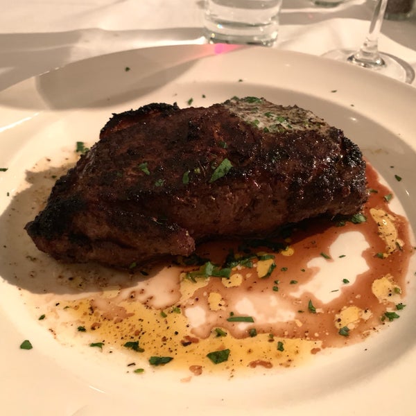 Photo taken at Delmonico Steakhouse by Michael Y. on 3/26/2019