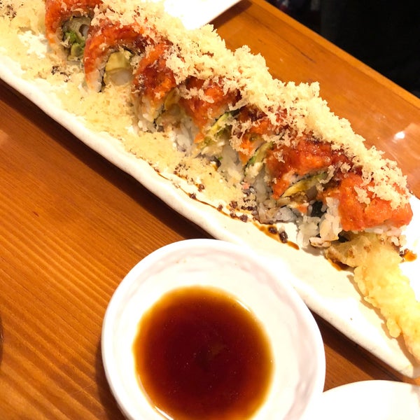 Снимок сделан в KumaDori Sushi пользователем Asbed B. 12/17/2017