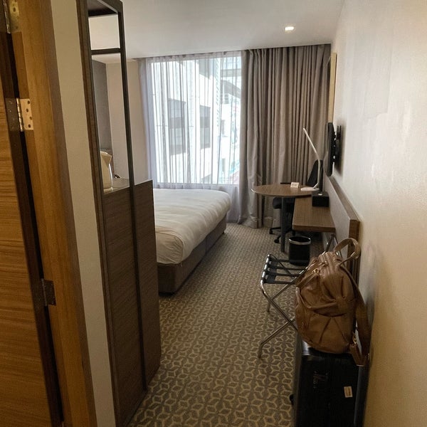 Photos At Holiday Inn Express Bangkok Sathorn ส ลม 51 Soi Pipat Silom Bangrak Bangkok