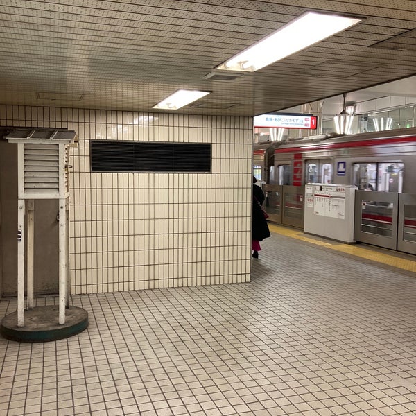 Photos At 御堂筋線天王寺駅の百葉箱 天王寺区 大阪市 大阪府