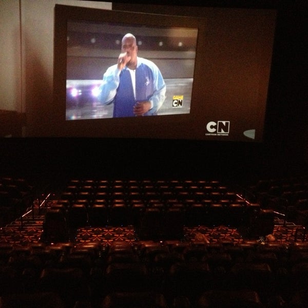 Photos at Regal Gravois Bluffs Gravois Bluffs Fenton, MO