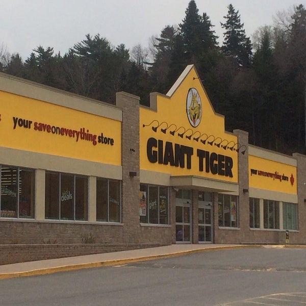 Giant Tiger New Minas, NS