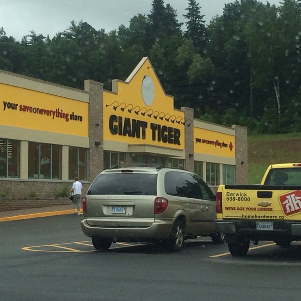 Giant Tiger New Minas, NS