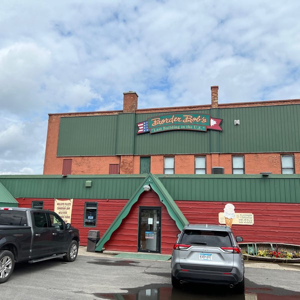 Border Bob's International Falls, MN