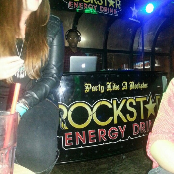 Foto scattata a Riley&#39;s Bar da Britney T. il 2/15/2013