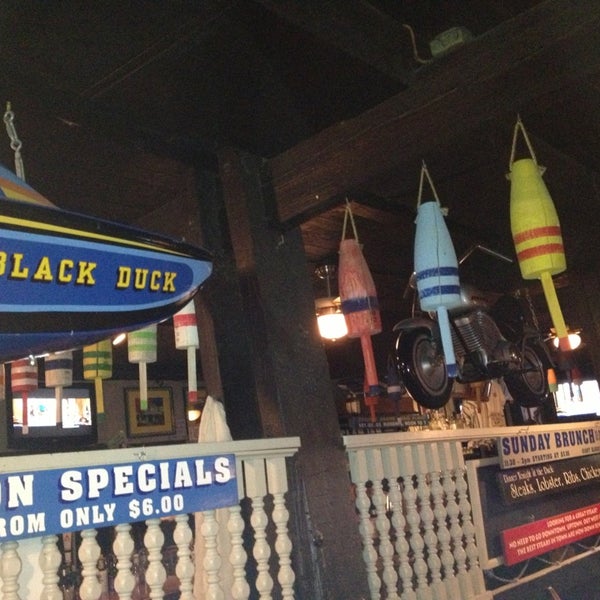 Photo prise au Black Duck Cafe par Evelyn C. le5/16/2013
