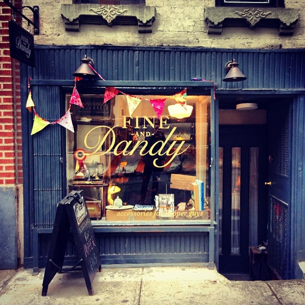 รูปภาพถ่ายที่ Fine And Dandy โดย Tassos L. เมื่อ 4/29/2013