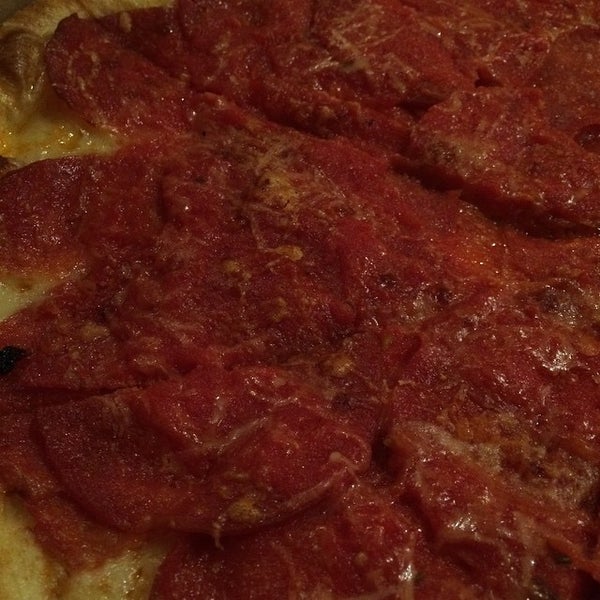 รูปภาพถ่ายที่ Dolce Vita Pizzeria โดย eating N. เมื่อ 1/12/2015