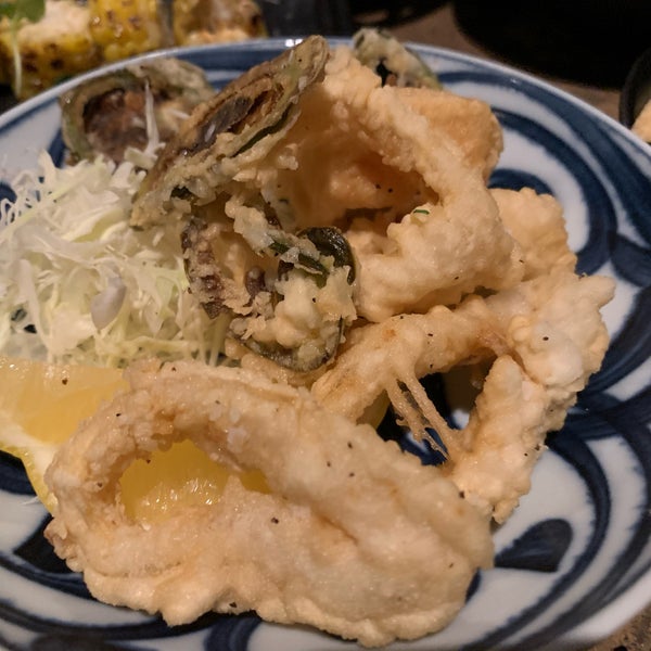 Foto tirada no(a) Dragonfly Robata Grill &amp; Sushi por Jason F. em 12/4/2020