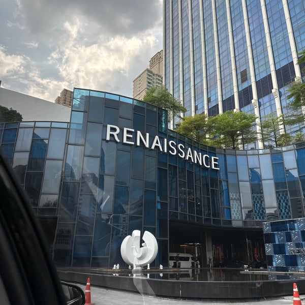 Photo taken at Renaissance Bangkok Ratchaprasong Hotel by Jason F. on 11/23/2022