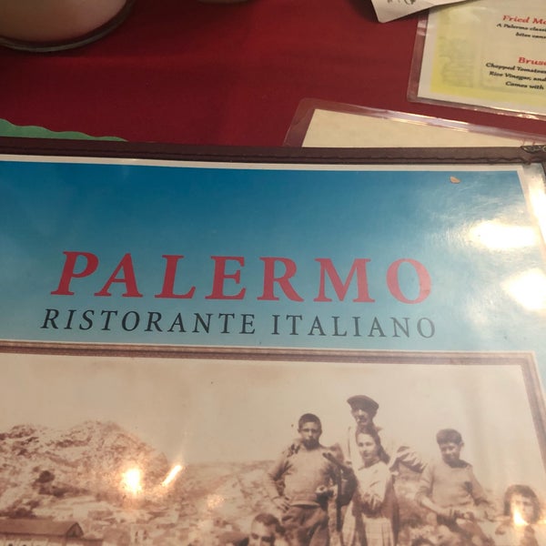 Foto tirada no(a) Palermo Italian Restaurant por Murray S. em 3/15/2019