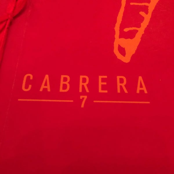 Foto tirada no(a) Cabrera 7 por Murray S. em 10/28/2019