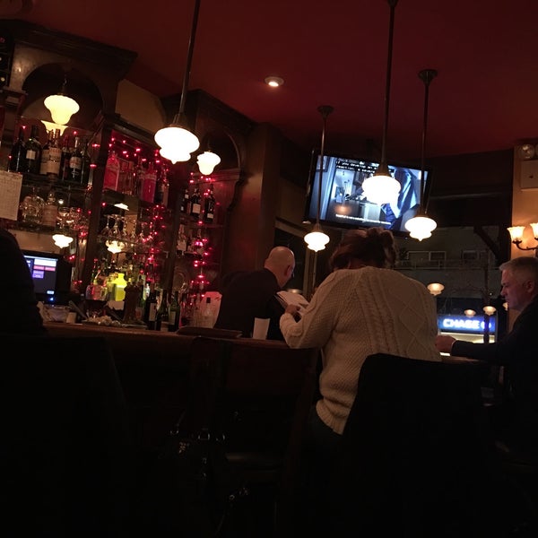 Foto tirada no(a) Knickerbocker Bar &amp; Grill por Pía B. em 11/30/2015