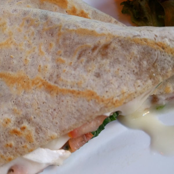 The brie, arugula and tomato crêpe is excellent. Kick it up a notch by adding prosciutto.