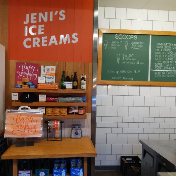 Снимок сделан в Jeni&#39;s Splendid Ice Creams пользователем jbrotherlove 3/1/2019