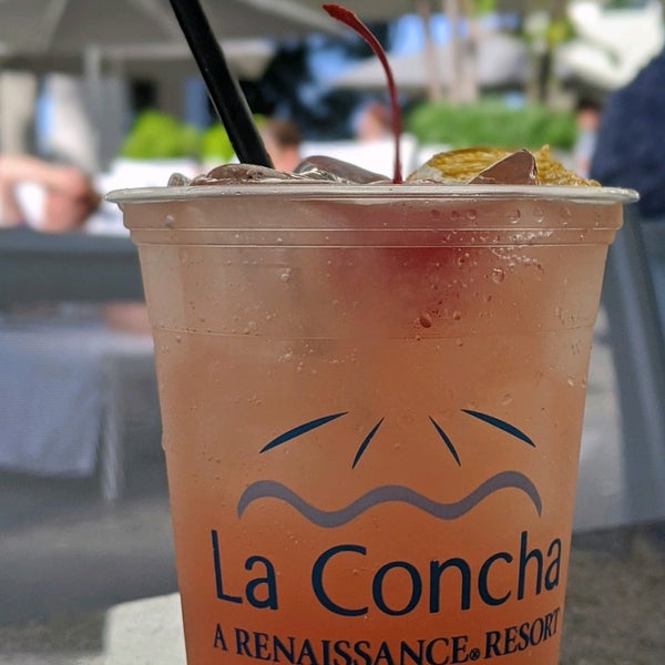 Foto tirada no(a) La Concha A Renaissance Resort por jbrotherlove em 12/6/2019