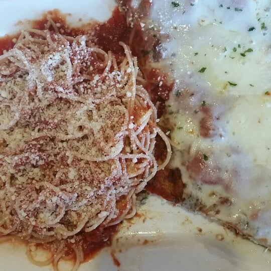 Photo taken at Pomodoro&#39;s Italian Eatery by Haleigh H. on 6/12/2014