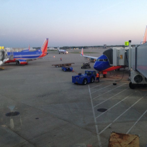 Снимок сделан в Indianapolis International Airport (IND) пользователем Patrick F. 5/13/2013