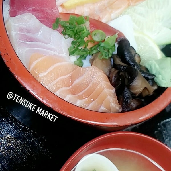 Photo taken at Tensuke Market &amp; Sushi Cafe by kerryberry on 1/27/2019
