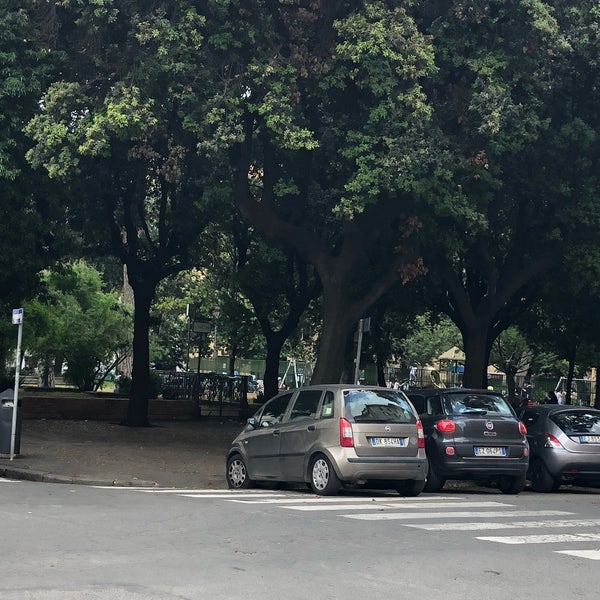 Piazza Santa Maria Liberatrice Testaccio 6 tips