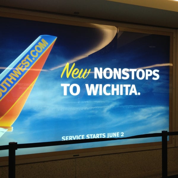 Снимок сделан в Wichita Dwight D. Eisenhower National Airport (ICT) пользователем Meg S. 5/10/2013
