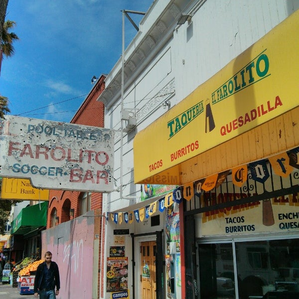 6/21/2014 tarihinde Kristian M.ziyaretçi tarafından El Farolito Bar'de çekilen fotoğraf