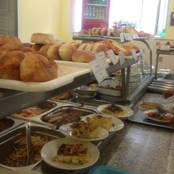 Благотворительная столовая екатеринбург бебеля. Столовые екатеринбурга. Столовая патриот на шаболовке меню. Буфет в школьной столовой. Работа столовая екатеринбурге.