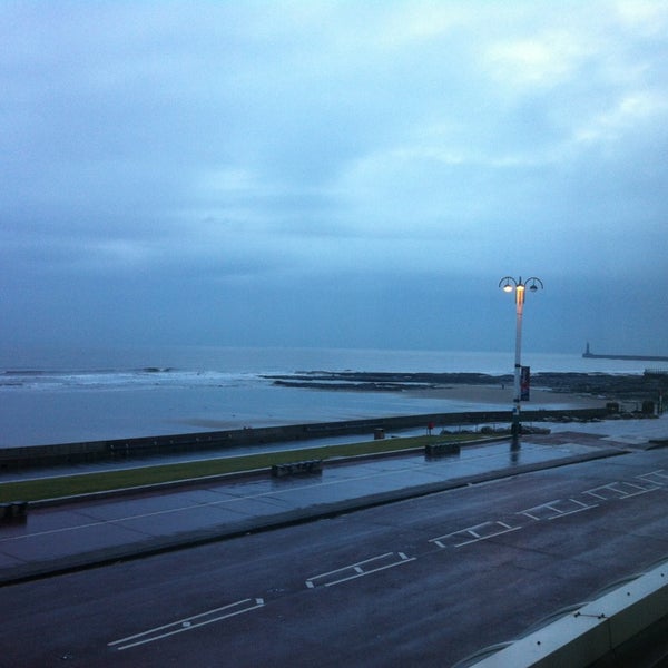 รูปภาพถ่ายที่ Sunderland Marriott Hotel โดย Steve R. เมื่อ 2/8/2013