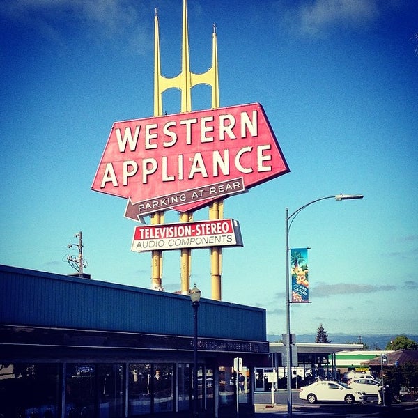 Western appliance sale store