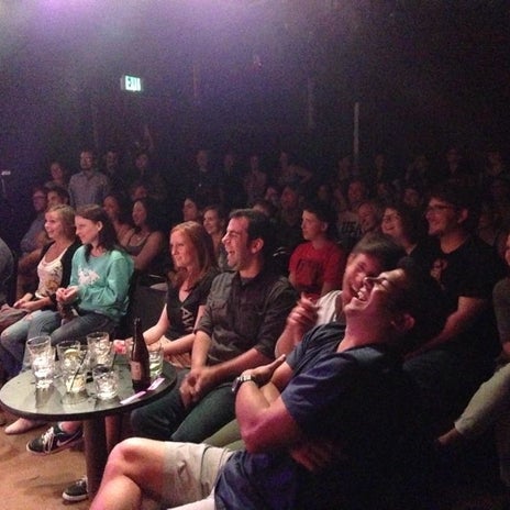รูปภาพถ่ายที่ RISE Comedy - Bar • Comedy • Lounge โดย Stephen W. เมื่อ 11/19/2014