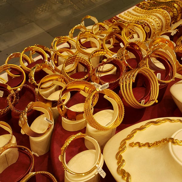 photos at eyimli sarraf 1 tip