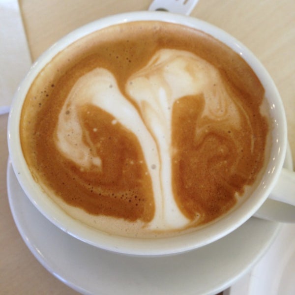 2/21/2013にKathleenがMystic Coffee Roasterで撮った写真