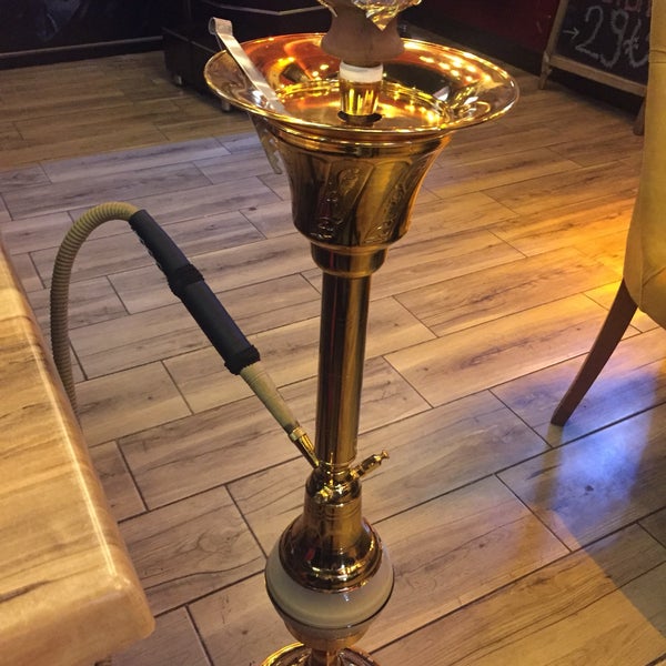 Foto diambil di Boss Man Cafe&amp;Restaurant oleh Kürşat A. pada 3/23/2019