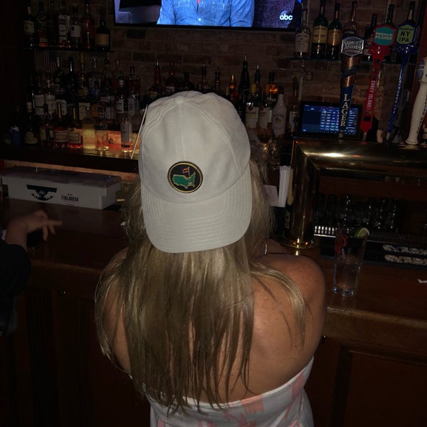 Photo taken at Beckett&#39;s Bar &amp; Grill by melissa h. on 4/20/2019