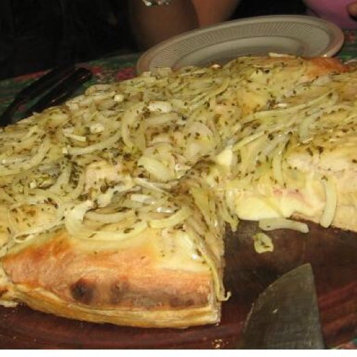 รูปภาพถ่ายที่ Fugazzeta Culinária Argentina โดย Lierson W. เมื่อ 4/7/2014