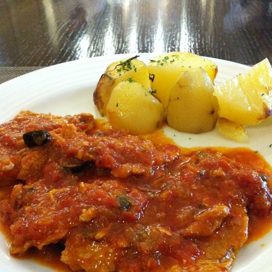 Photo taken at Smilo Restaurante by Antònia P. on 10/17/2012