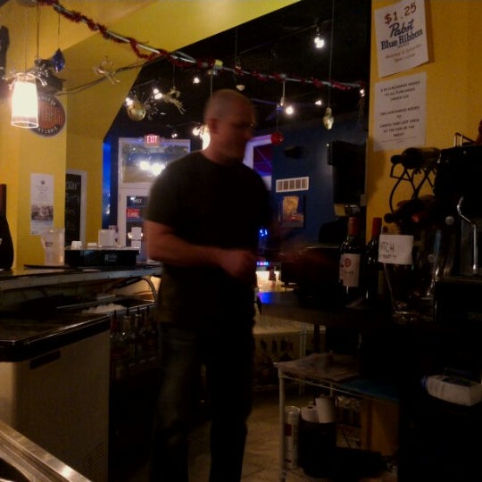 12/13/2012にScott S.がVan Goghz Martini Bar &amp; Bistroで撮った写真