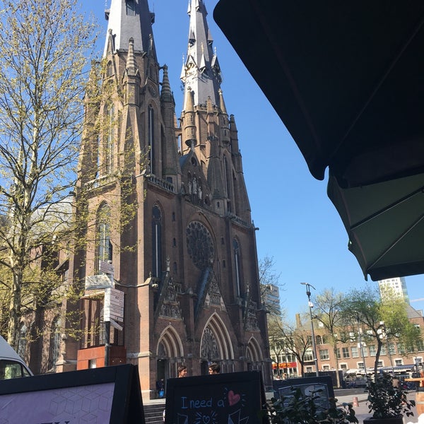 Photo taken at Thomas Eindhoven | Cocktails | Comfort streetfood | Club by Yulia G. on 4/19/2019