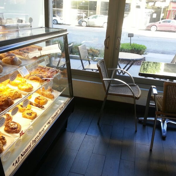 7/22/2014 tarihinde Queena D.ziyaretçi tarafından Hygge Bakery'de çekilen fotoğraf