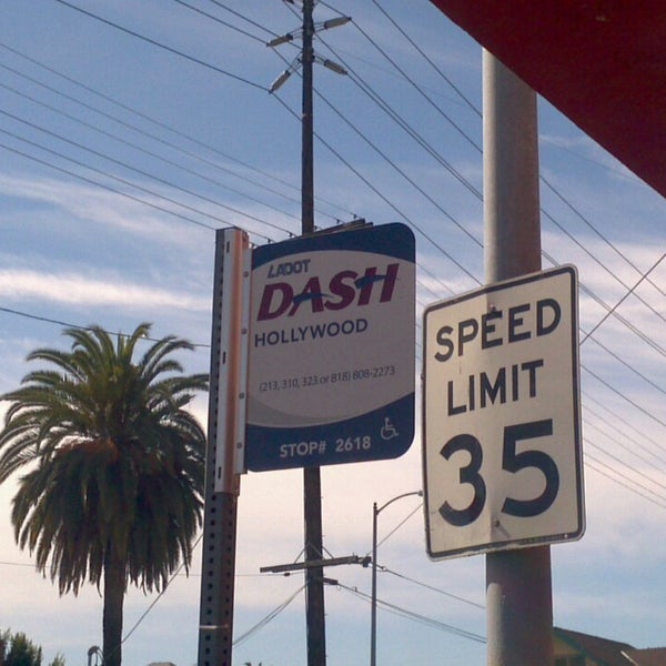 Stop dash. Stop dash. Mail mlp песня. Дворецкий рандольф пони. Specific dietary needs.